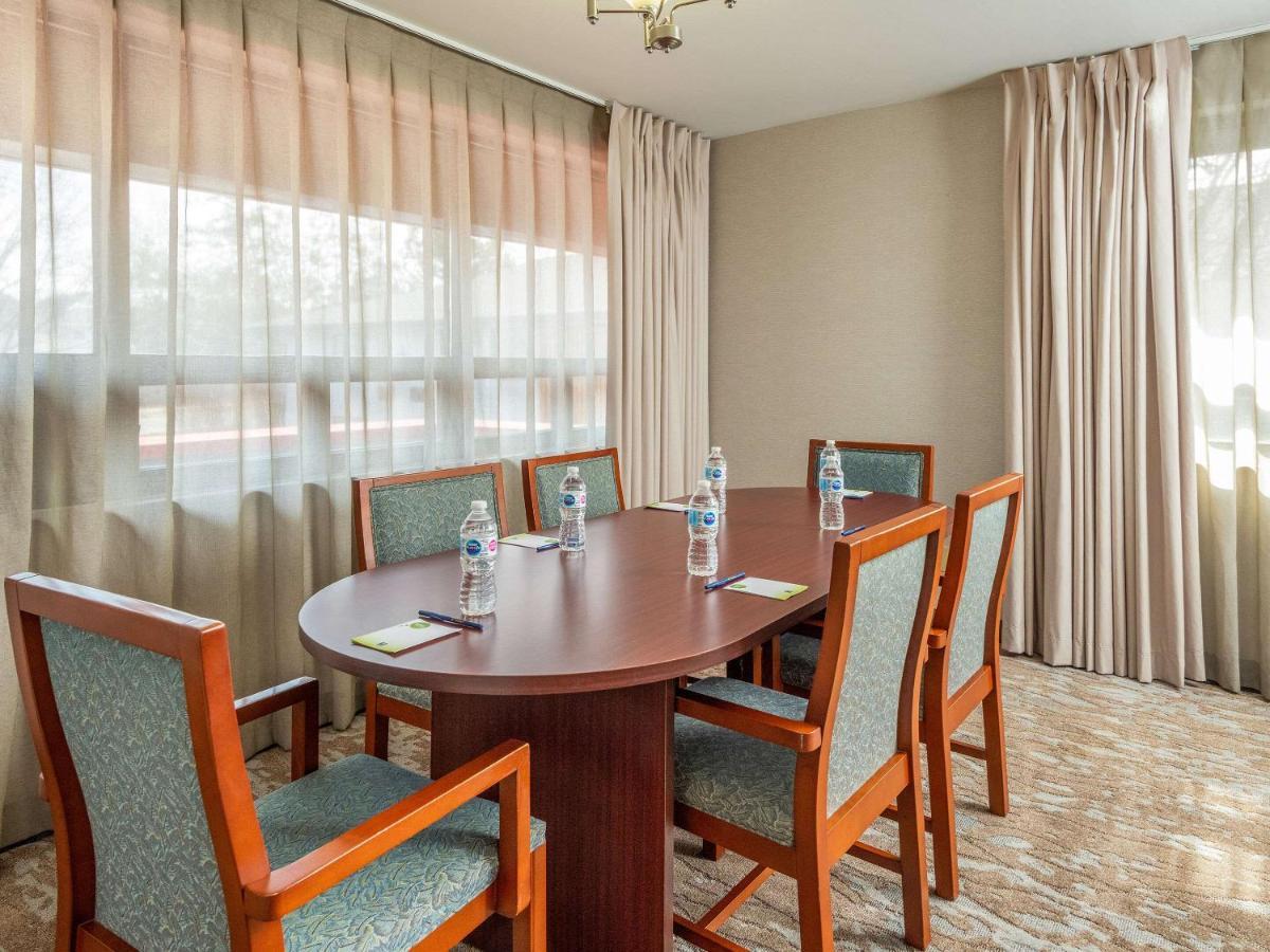 Comfort Inn West Ottawa Luaran gambar