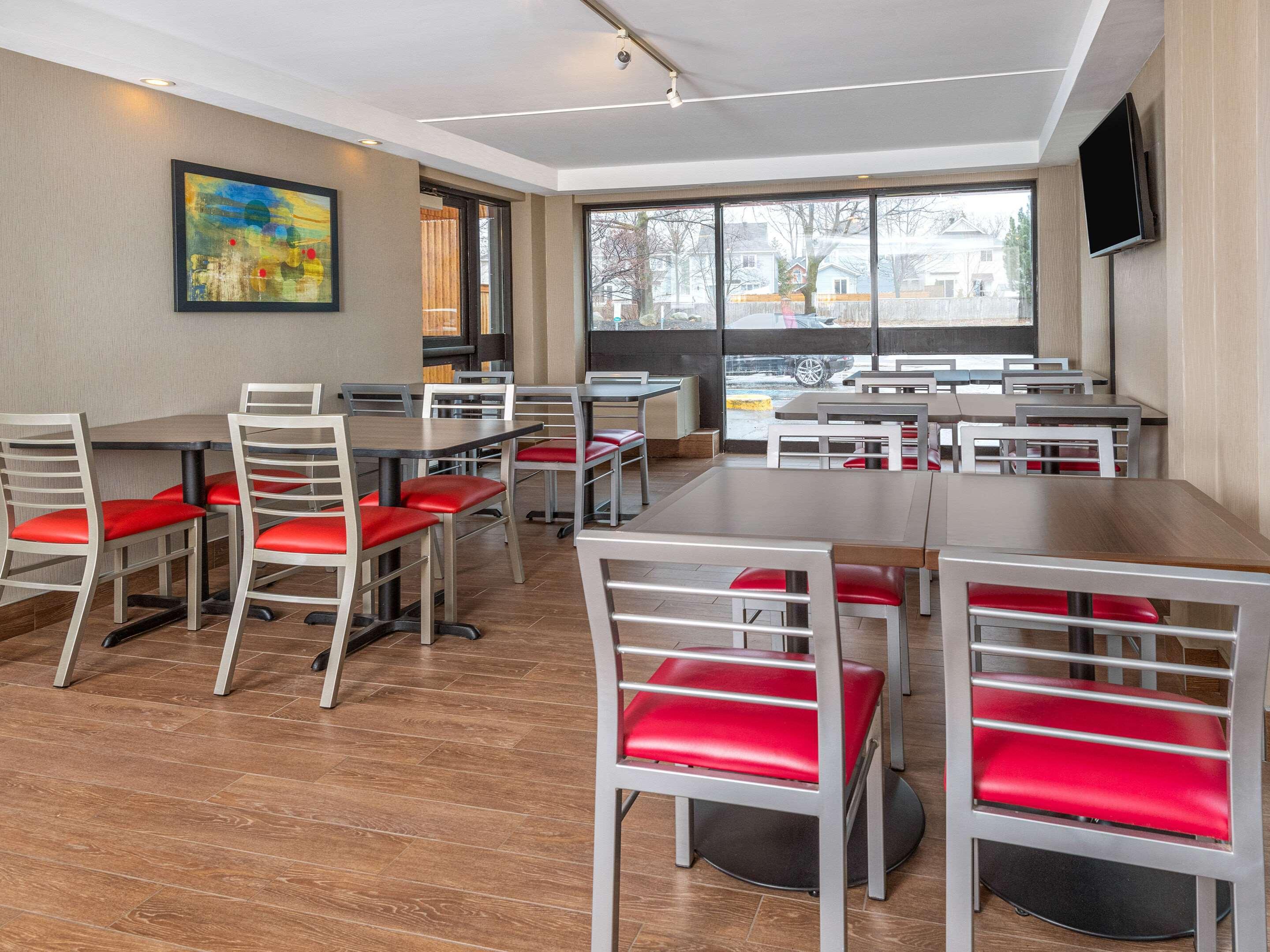 Comfort Inn West Ottawa Luaran gambar